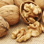 Грецкие орехи: польза и вред для организма