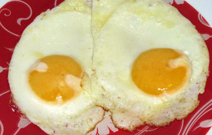 Чем полезна яичница на завтрак