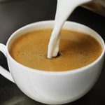 Кофе с молоком: польза и вред