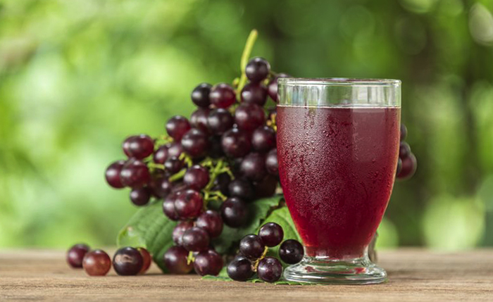 Чем полезен натуральный виноградный сок