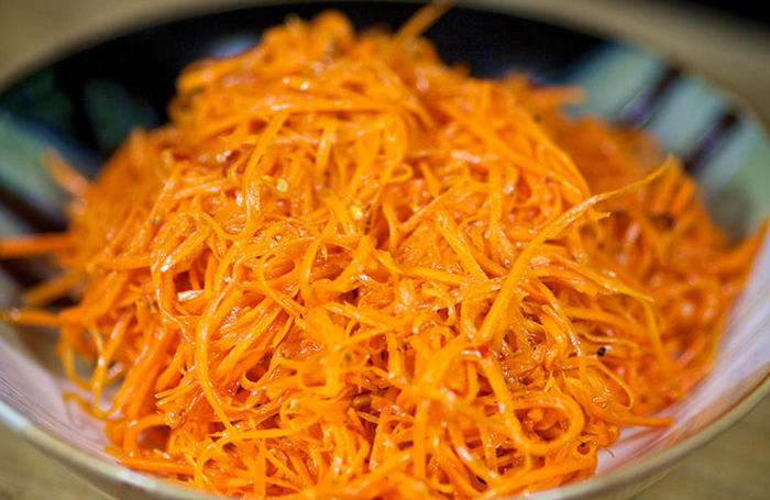 Свежая морковь по корейски